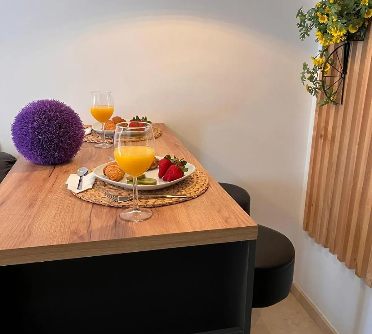 Apartamento Aroma Del Mediterraneo Benalmádena 0*,